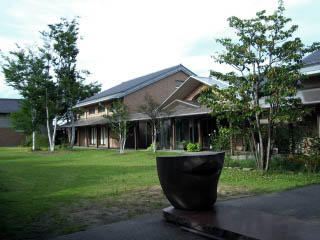 中島千波館