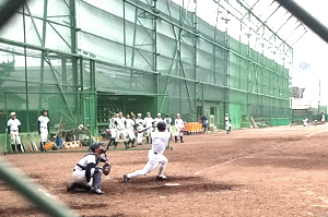 同日紅白戦見学、未来に向けて・・快音を実感